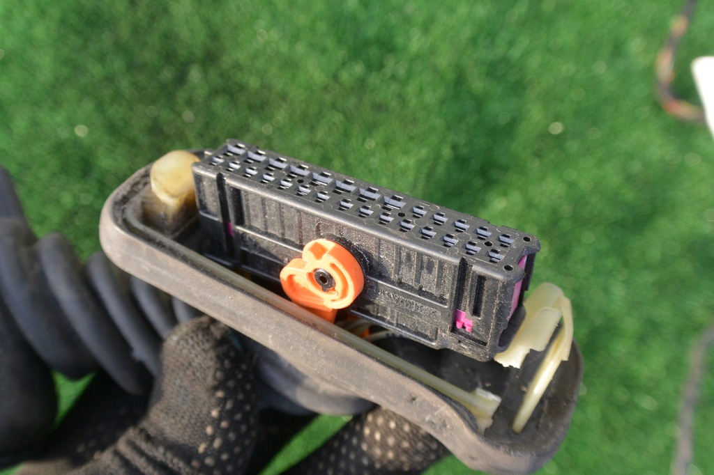 фото №7, Электропроводка жгут дверь правое перед vw touareg 7p