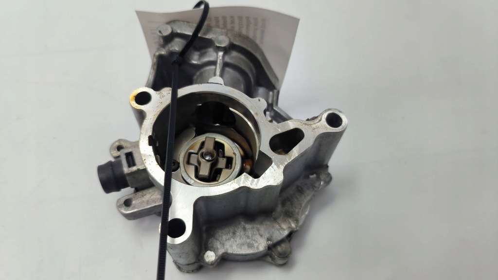 фото №1, Насос vacu audi a3 1.9tdi 98r