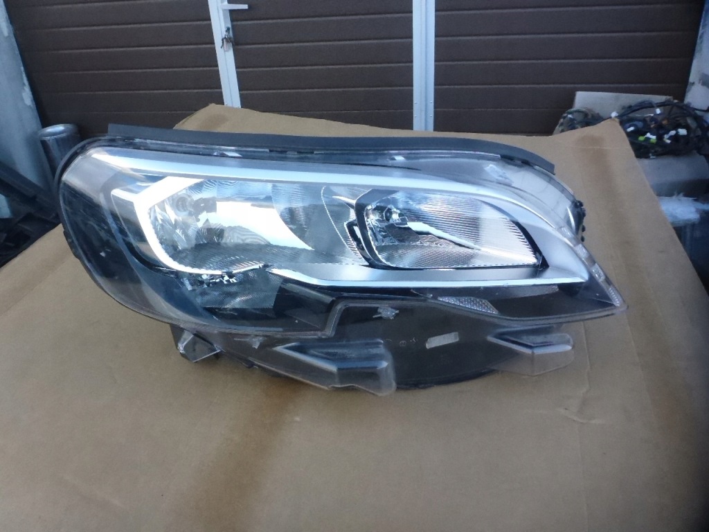фото №1, Peugeot expert iii 16- фара правый 9808572580 оригинал europa