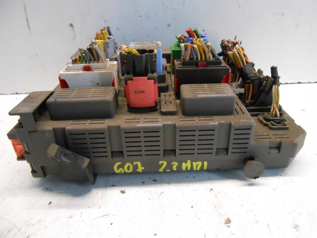 Купить Коробка предохранителей peugeot 607 2.2 hdi #