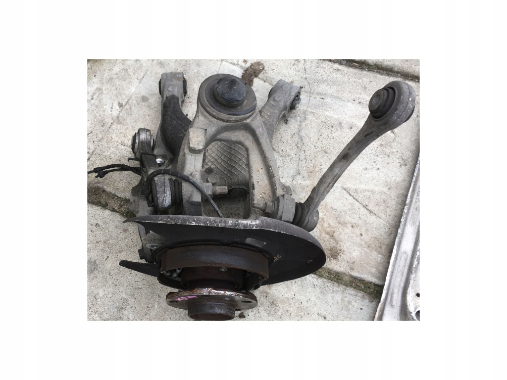 фото №1, Поворотний кулак правий задня bmw x5 f15