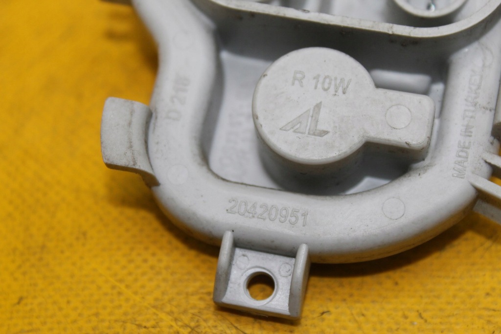 фото №6, Вкладыш лампы левый задняя w крыло giulietta 20420951