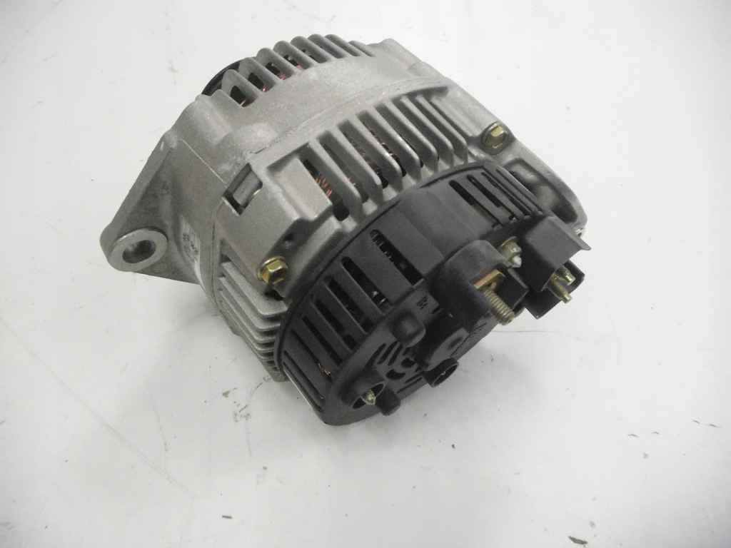 Генератор renault megane 1 1.9 2.0 7701352354 Оригинал