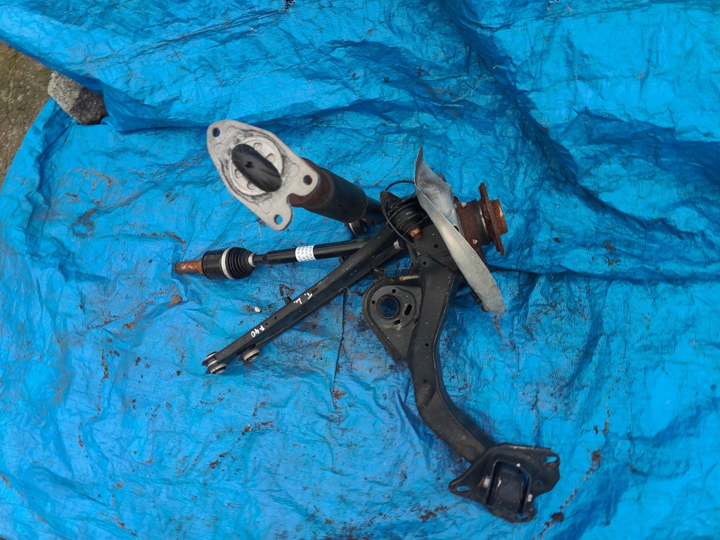 фото №1, Bmw f40 поворотний кулак ліва задня важіль задня x-drive