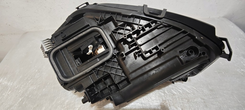 Фара правий перед mercedes eqa eqb w243 led high performance в Україні