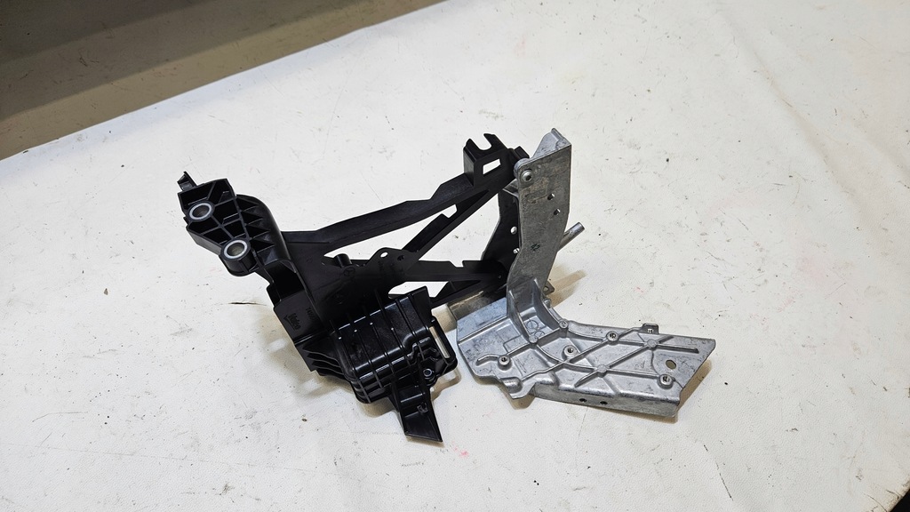 фото №6, Панель фары усилитель лампы правый mercedes a2136206500