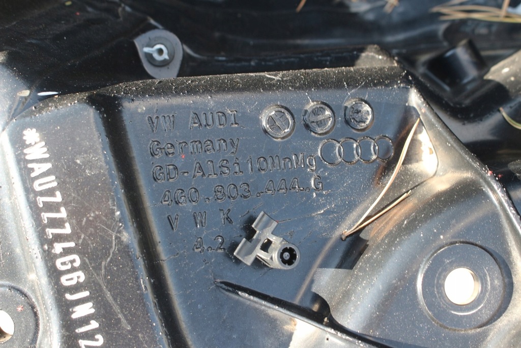 фото №10, Права лонжерон підкрилок audi a6 c7