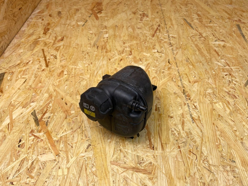 фото №7, Бак бачок расширительный bmw 7 g11 g12 5 g30 g31 9485733