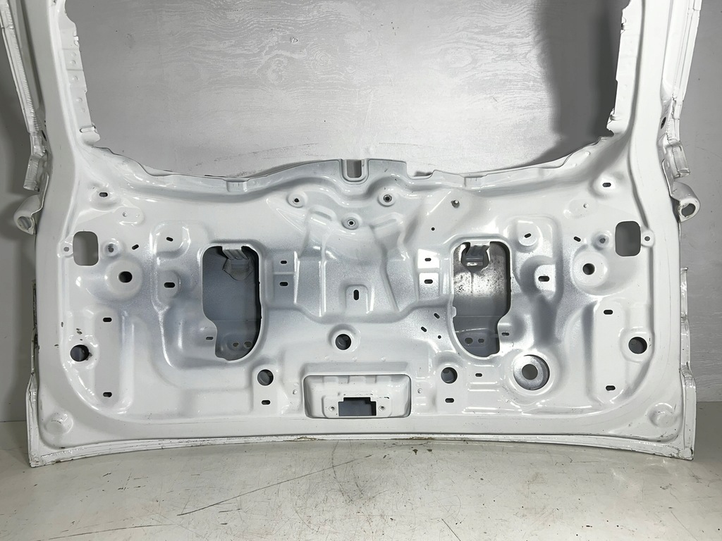 фото №8, Крышка багажника багажника renault clio iv kombi eu