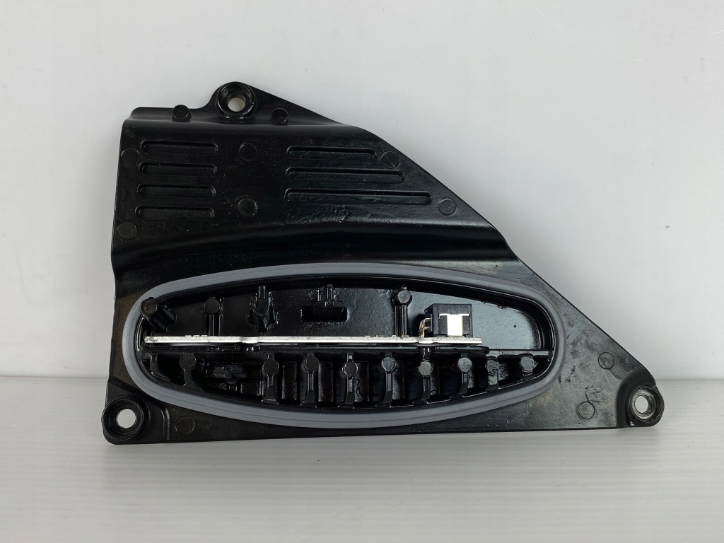 фото №1, Vw transporter t6 lift t7 перетворювач модуль jeż led правий 2017-