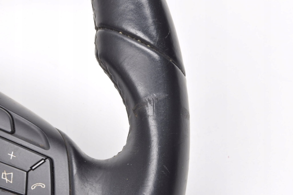 Mercedes w176 руль кожаный многофункциональный a2464603803 в Украине