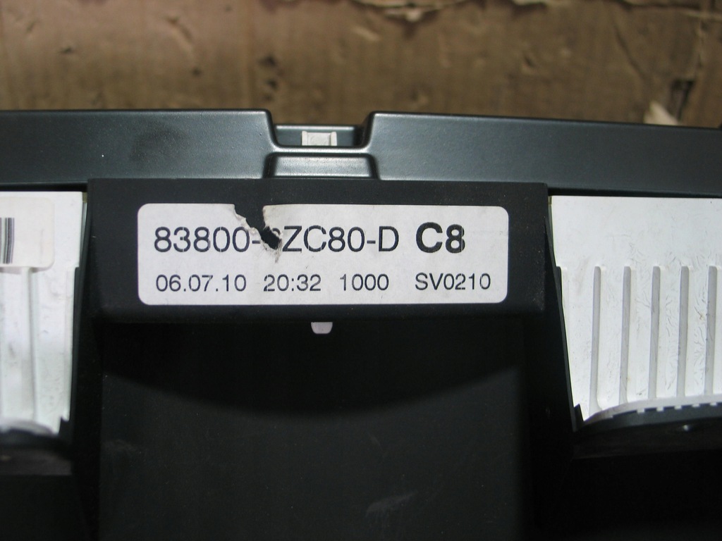 фото №8, Счетчик приборы toyota corolla e15 auris 83800-0zc80-d europa