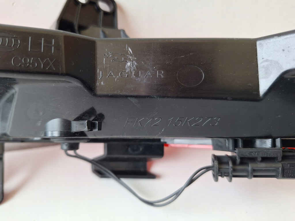 фото №8, Jaguar f-pace лампа правая левая задняя fk7215k272 fk7215k273 оригинал