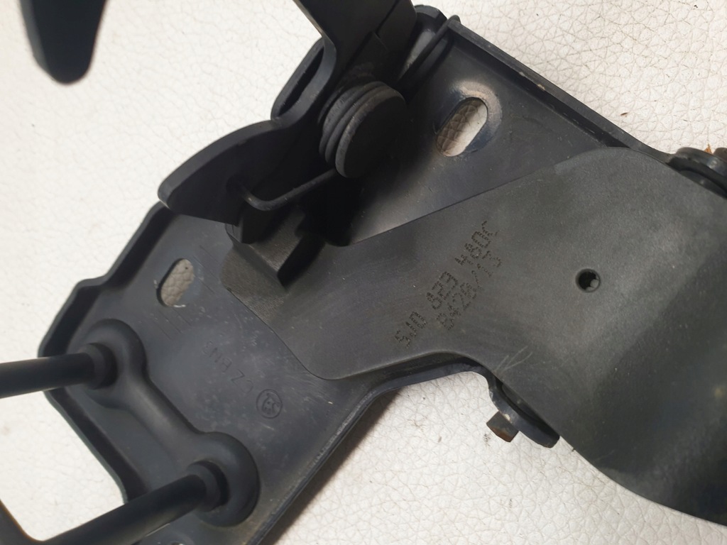 фото №6, Skoda fabia ii lift roomster 11-15 засувка замок w капот перед 5j0823480c