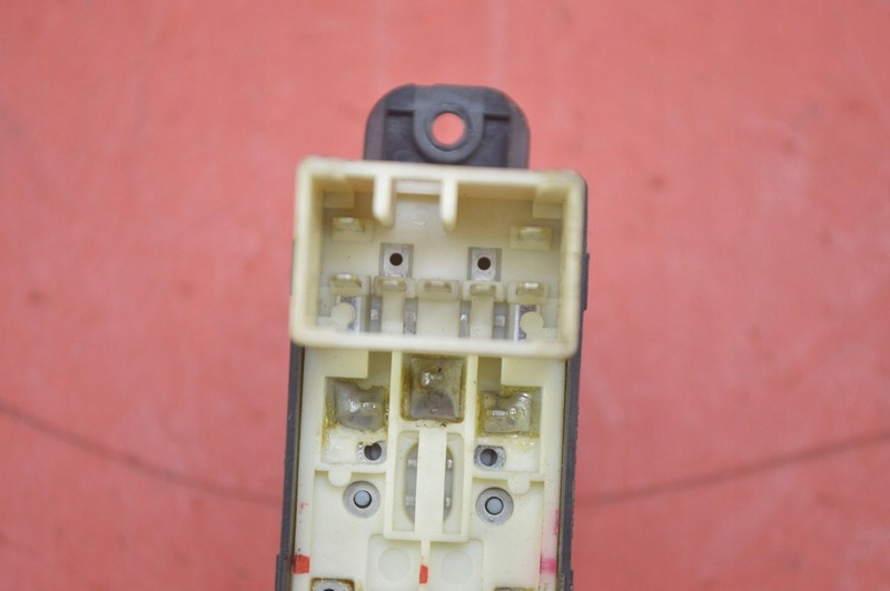фото №7, Выключатель подъёма стекло правый перед 93578-2d000 kia cerato 1 i 04-08