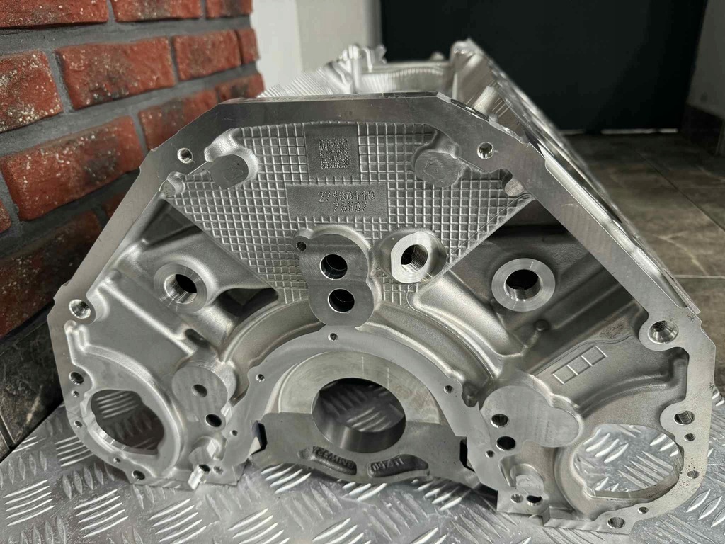 фото №5, Bmw g05 g07 g11 g12 g30 блок двигуна n63b44c новий оригінальний