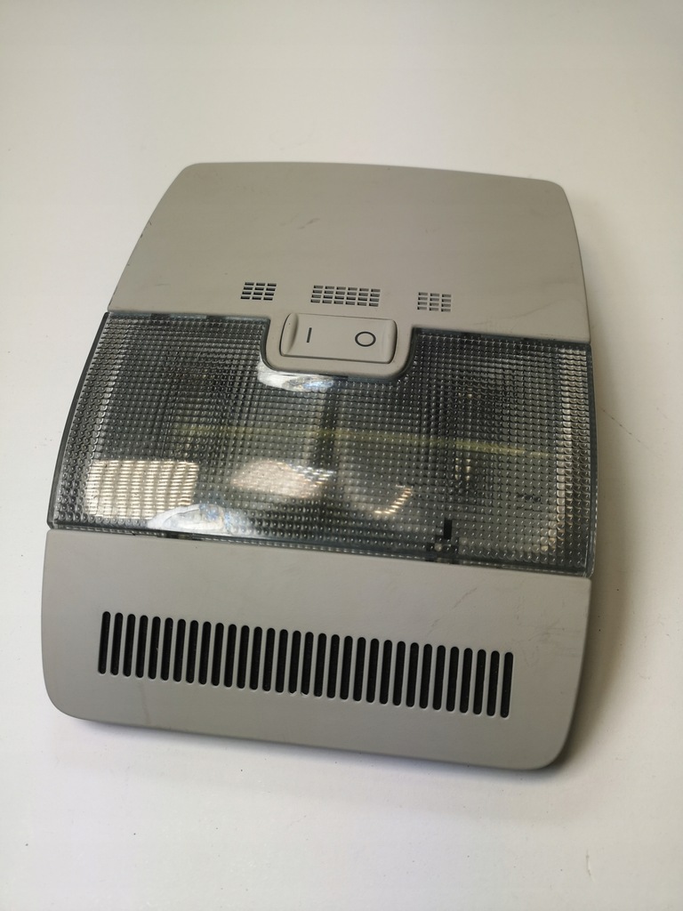 фото №1, A4 b7 лампа стельовий освітлення 8e0947565