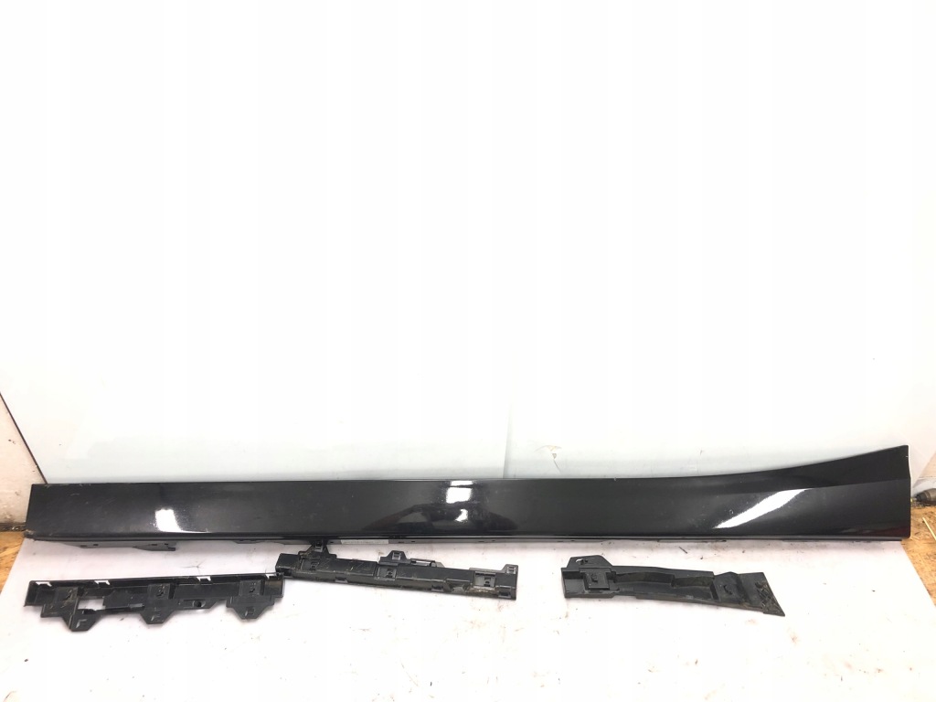 фото №1, Bmw f20 накладка молдинг поріг ліва 475 kpl