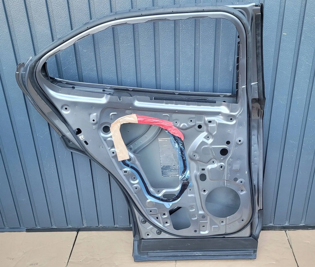 Lexus ux 2018+ двері задня задні ліва fv Ціна