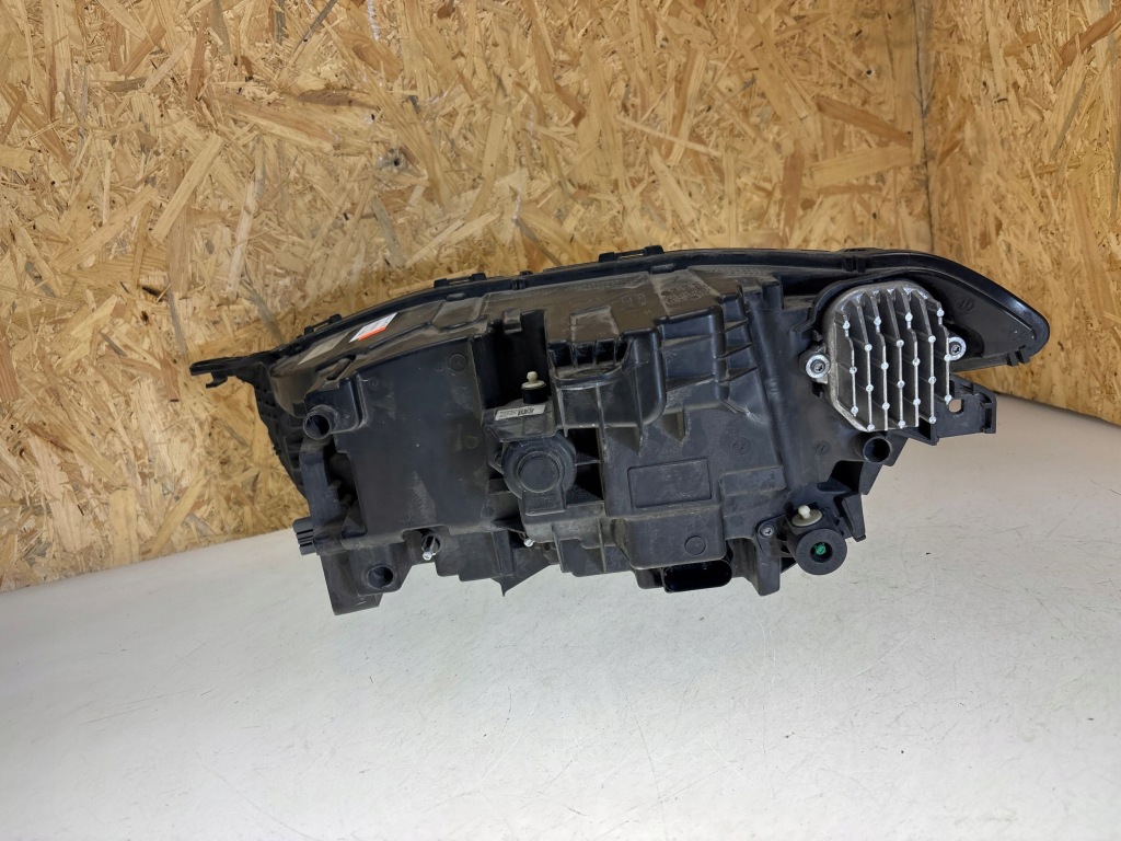 фото №11, Volvo xc90 2020 лампа передняя