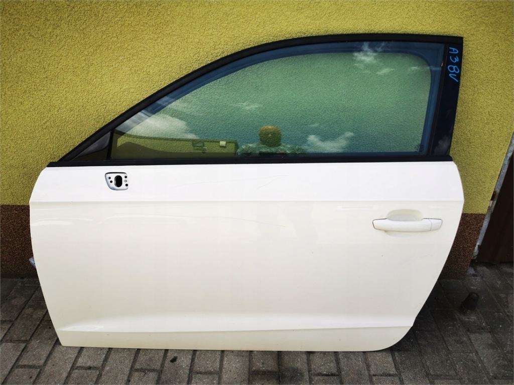 фото №1, Audi a3 8v 13-16 3d дверь левая полный демонтаж