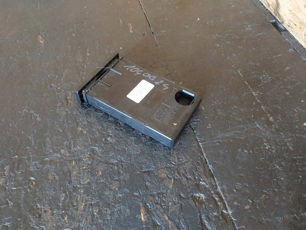 фото №9, Кронштейн na кружка панели приборной панели подстаканник ford galaxy 7m5858602b