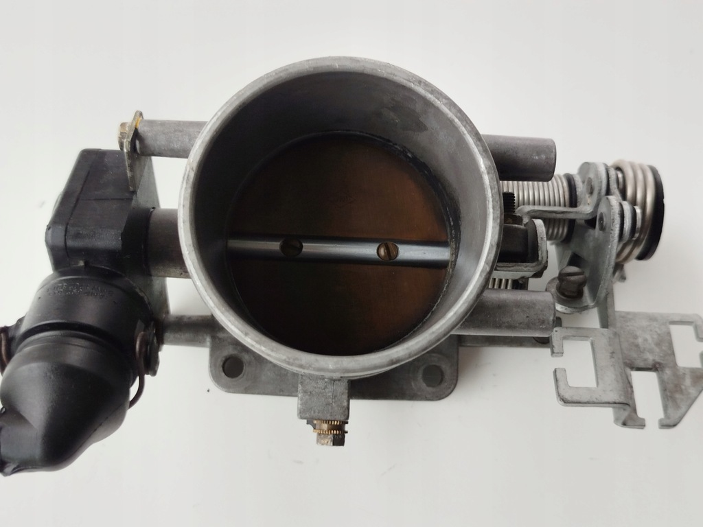 фото №6, Дроссельная заслонка bmw e32 e34 e28 e24 e23 m30b35 1722931