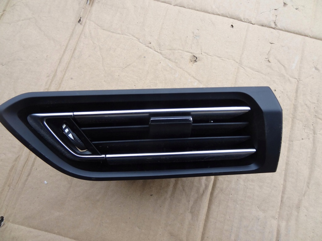 фото №1, Решётка обдув левая peugeot 308 ii t9 1303818xzd ita