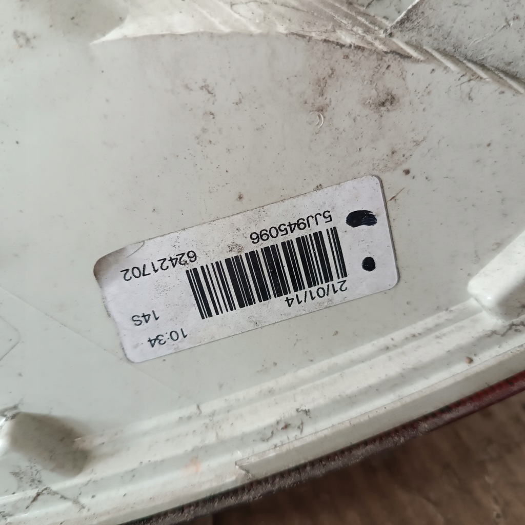 фото №11, Лампа правый задняя skoda rapid kombi spaceback 5jj945096