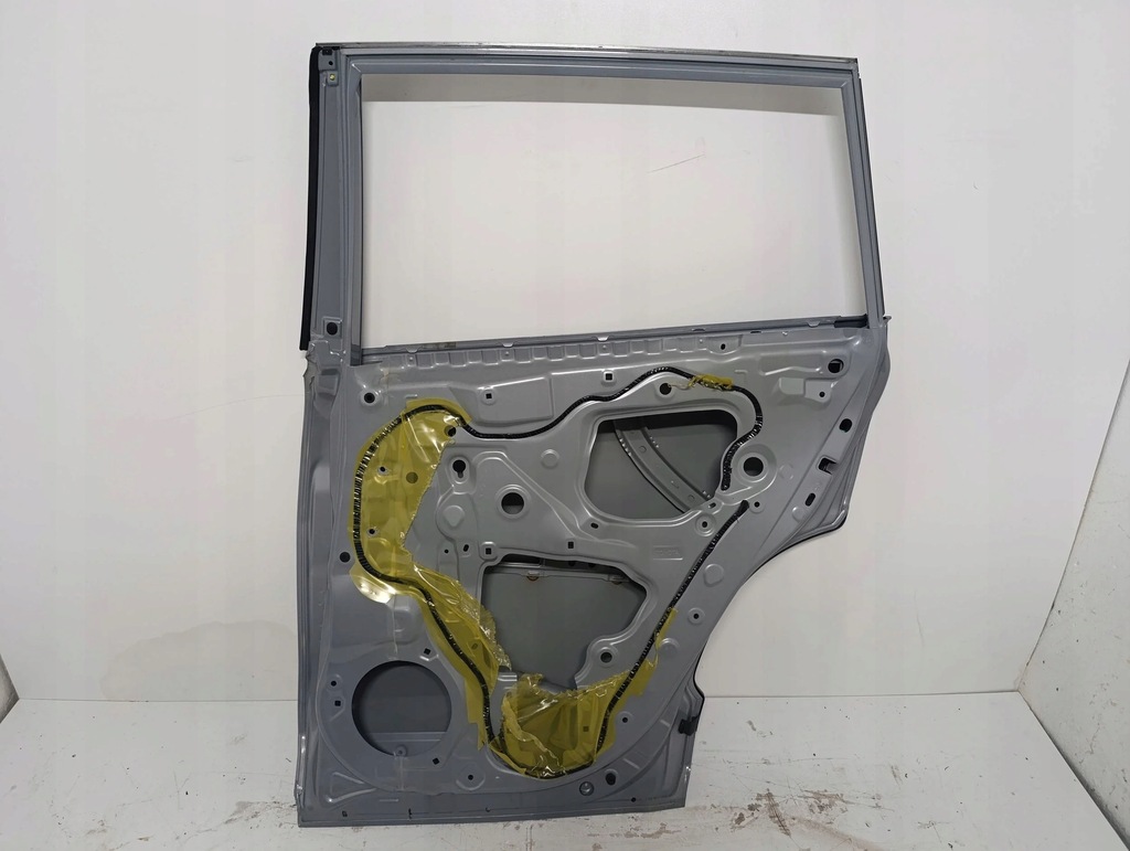 фото №15, Дверь правое задняя задние toyota corolla cross