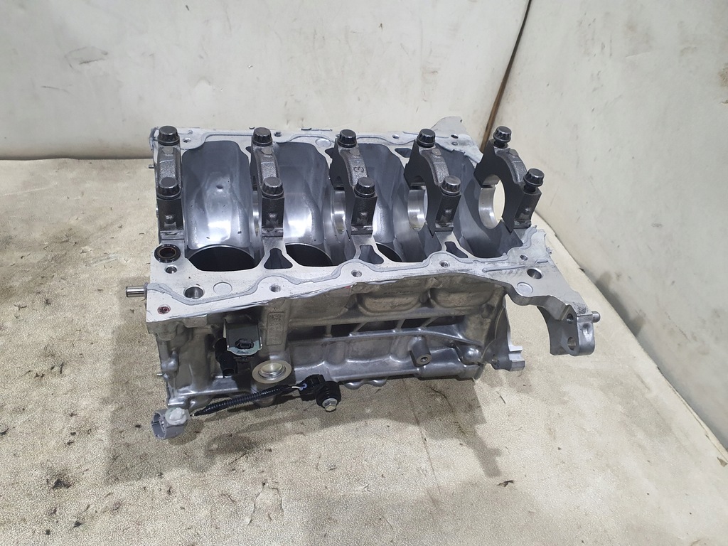 фото №8, Toyota yaris iii 2017-2020 блок двигателя 1,5 бензин 2nr