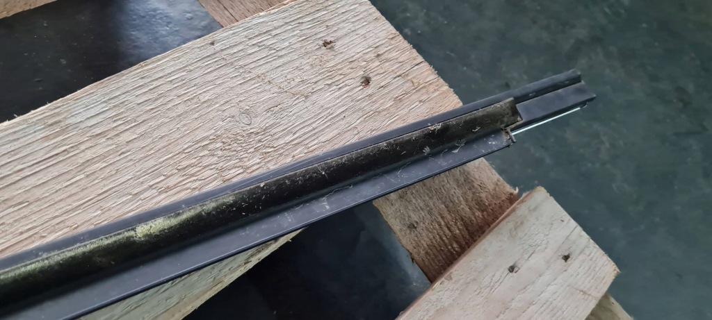 Maserati quattroporte vi молдинг ущільнювач двері правий праві перед хром Доставка