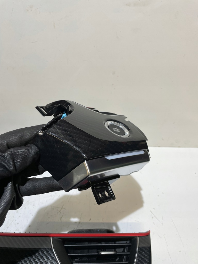 фото №6, Renault arkana r.s. line накладки консоль карбон