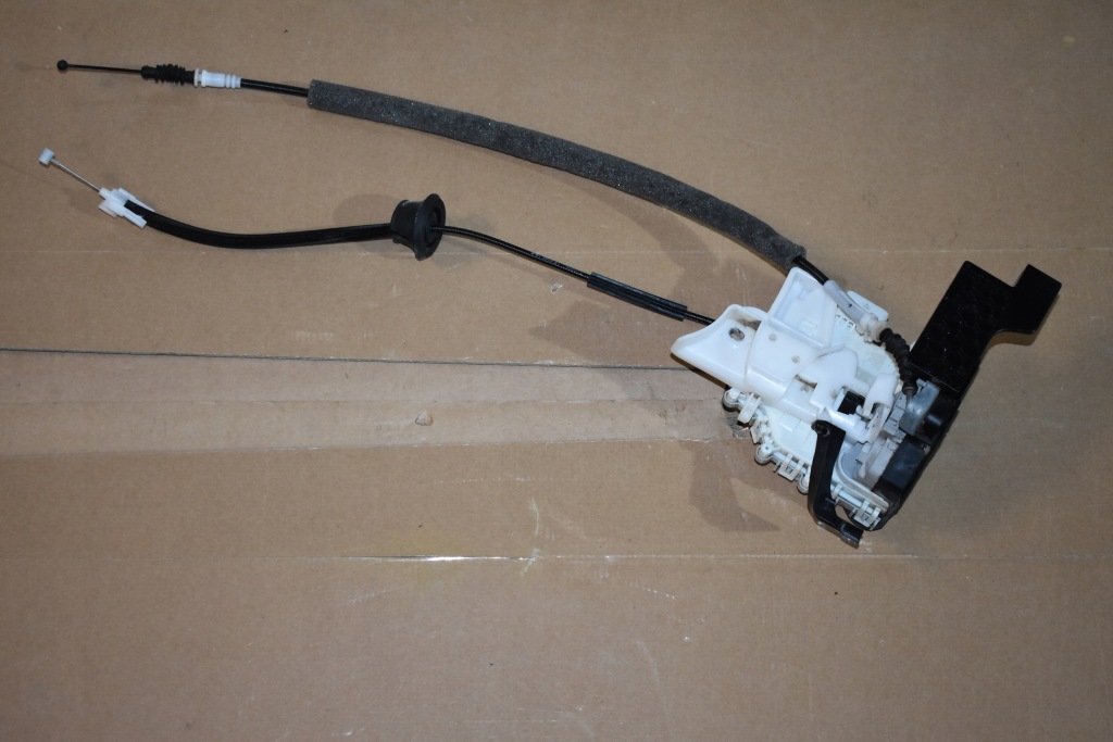 фото №1, Idealny замок двері передній правий porsche panamera 971 1