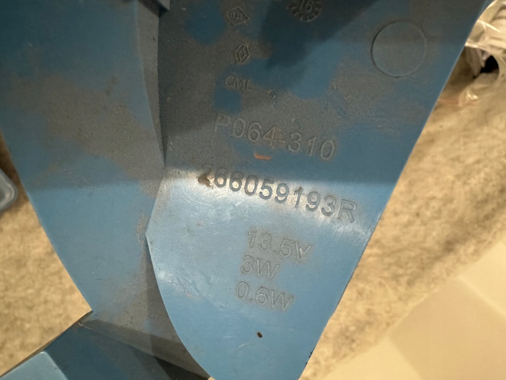 фото №3, Renault zoe 12- лівий протитуманна фара drl