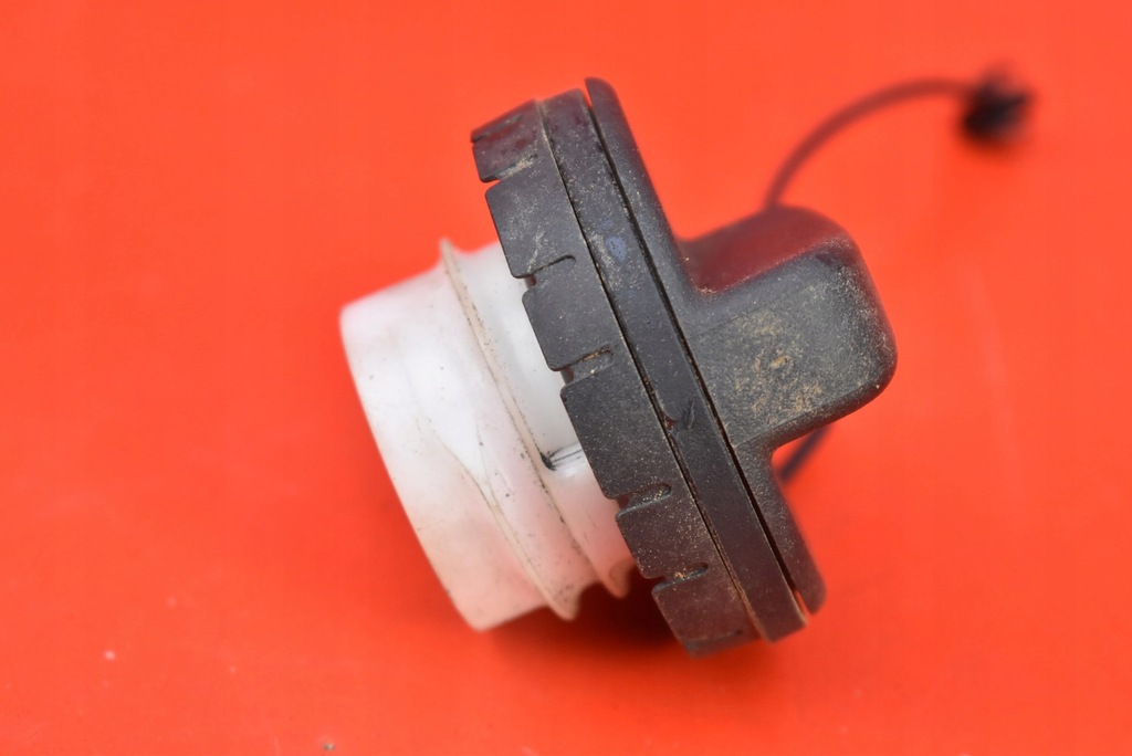 фото №5, Кришка заливної пального subaru legacy 5 v 2.0 d 150 km 09-14