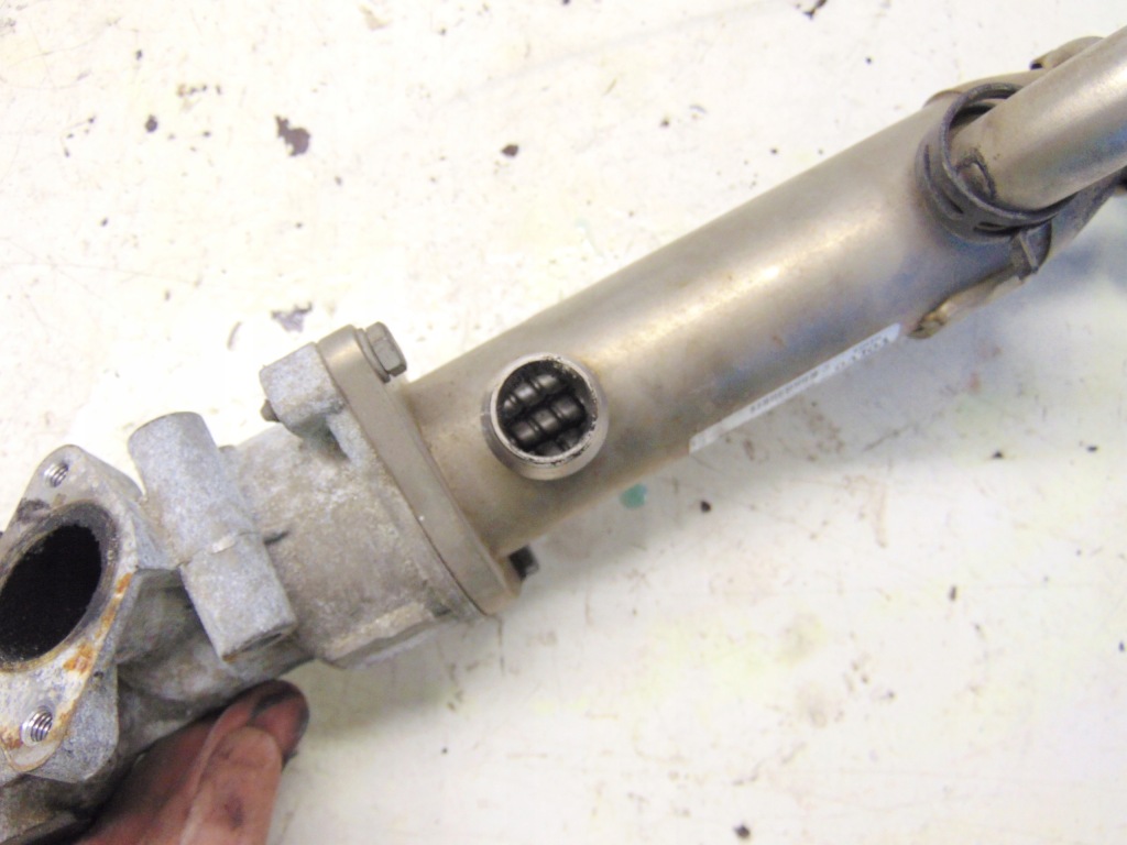 Радіатор вихлопних газів клапан трубка труба egr volvo v50 рестайлінг  2.0d європа Оригінал