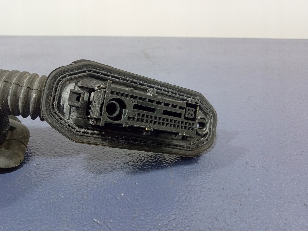 фото №2, Bmw 7 f01 джгут двері задня права доводчик шторка 9169241