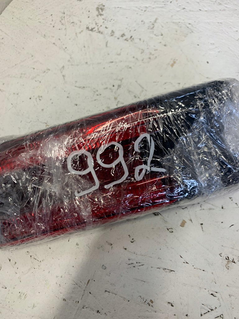 фото №6, Porsche carrera 911 992 лампа задняя w спойлер