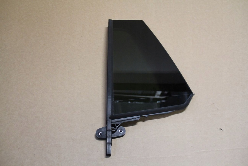 фото №1, Стекло дверь задняя левая vw atlas 3cn845213a