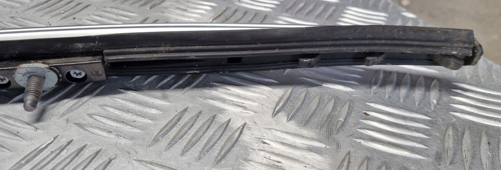 Bmw x3 f25 рейлинг крышный правый  правая сторона 7230208 хром в Украине