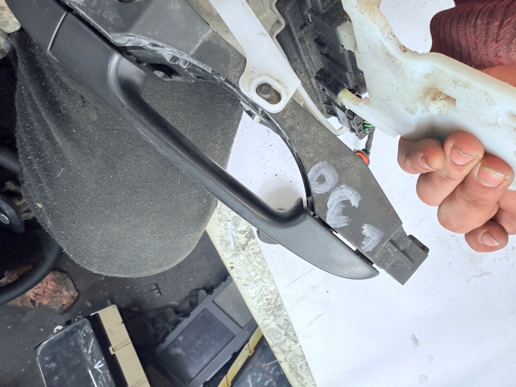 фото №3, Замок дверь левый перед hyundai i30