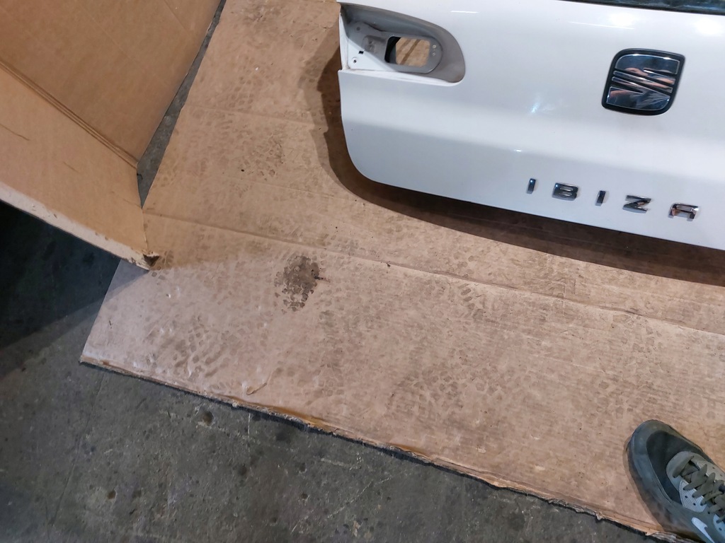 фото №11, Крышка багажника багажника seat ibiza iii lift 2008r.