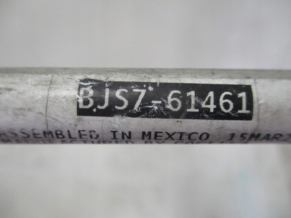 фото №2, Шланг кондиционера mazda 3 bjs7-61461