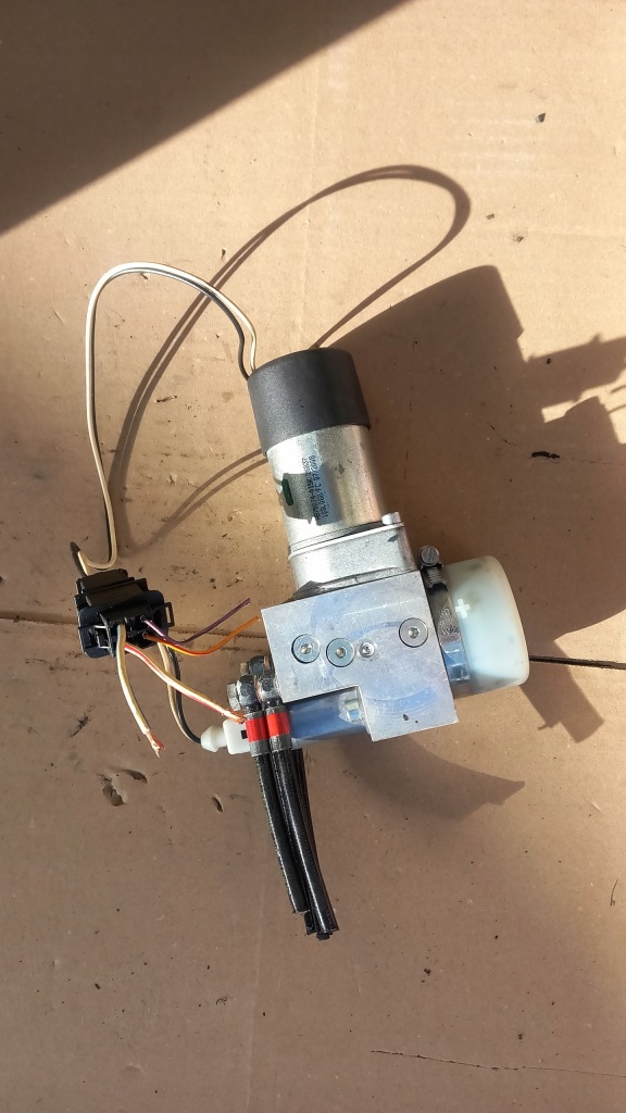 фото №1, Насос гидравлическая крышки vw phaeton hb70074-015k