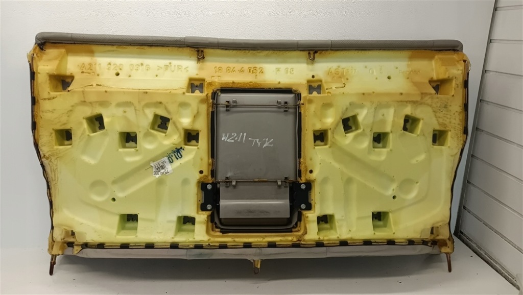 Купити Заднє сидіння спинка задні задній mercedes w211 світла шкіра перфорована a2119200316