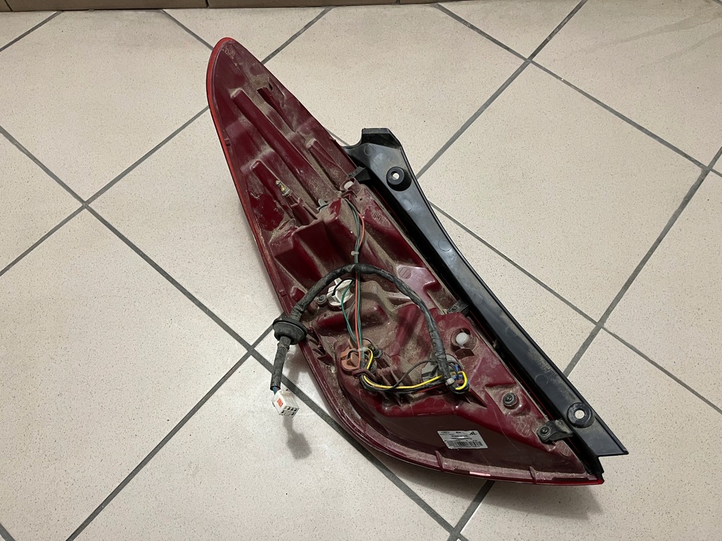 фото №12, Hyundai i20 i-20 lift 12- лампа задняя задняя правая