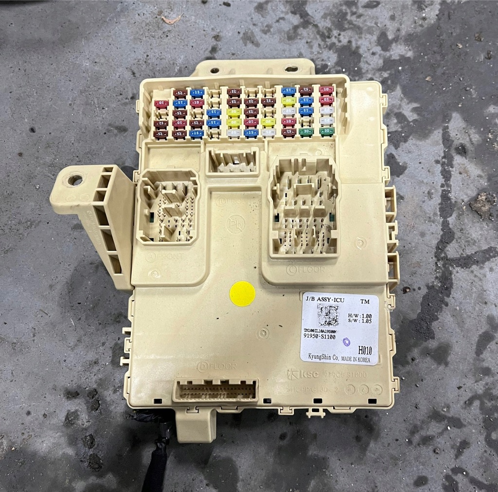 фото №1, Hyundai santa-fe iv модуль bsi коробка предохранителей