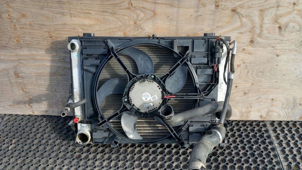 фото №1, Bmw e60 e61 2.0d радіатор вентилятор комплект