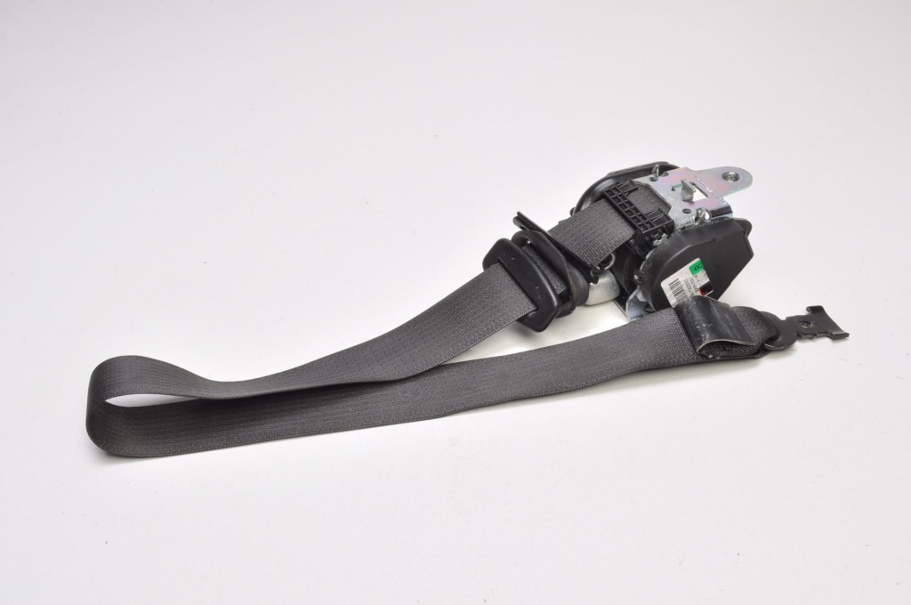 Купити Opel astra j ремінь безпеки правий перед передній 617023500